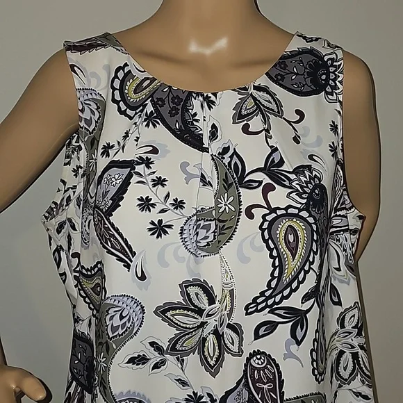 Loft Outlet Round Collar sleeveless Paisley Shell Size M New no tags - Picture 2 of 9